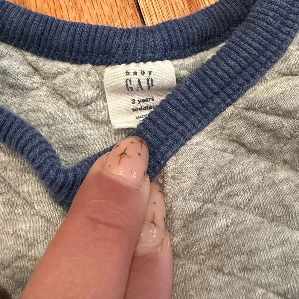 GAP Kids Gray Quilted Sweat Outfit